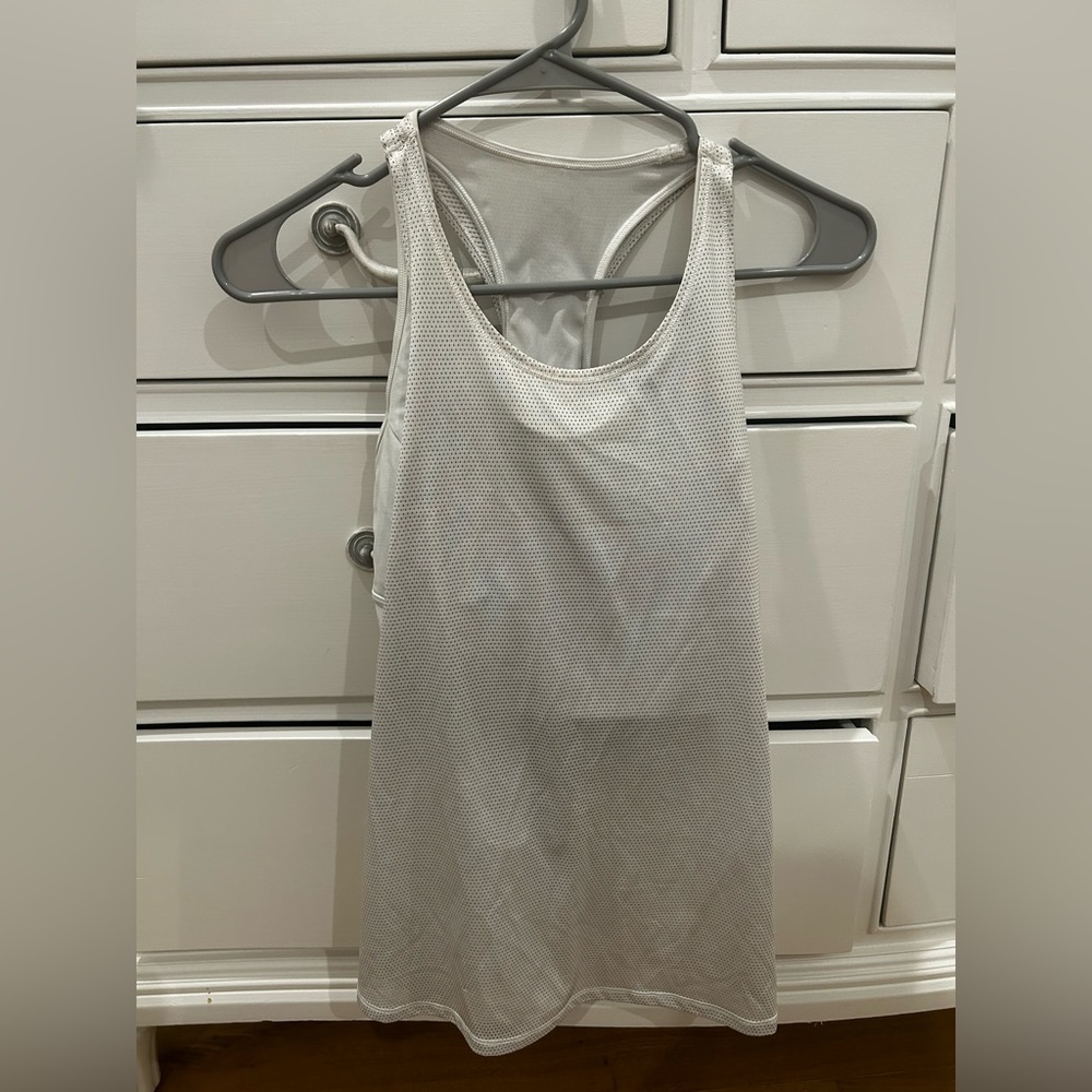 Women’s White Lululemon Tank Top Size 6